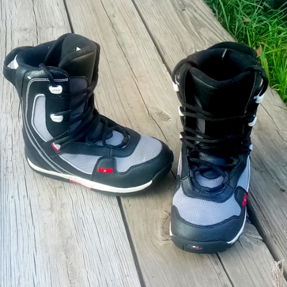 Kids Snowboarding Boots "5151 Brigade" size  6